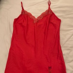 VS red slip ♥️♥️♥️💌💌💌